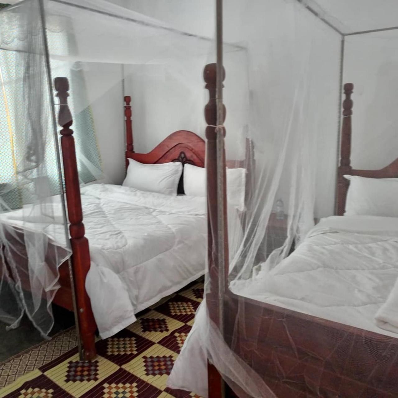 Ruhija Gorilla Guest House Kabale Exteriör bild